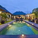 Villa Mahkota