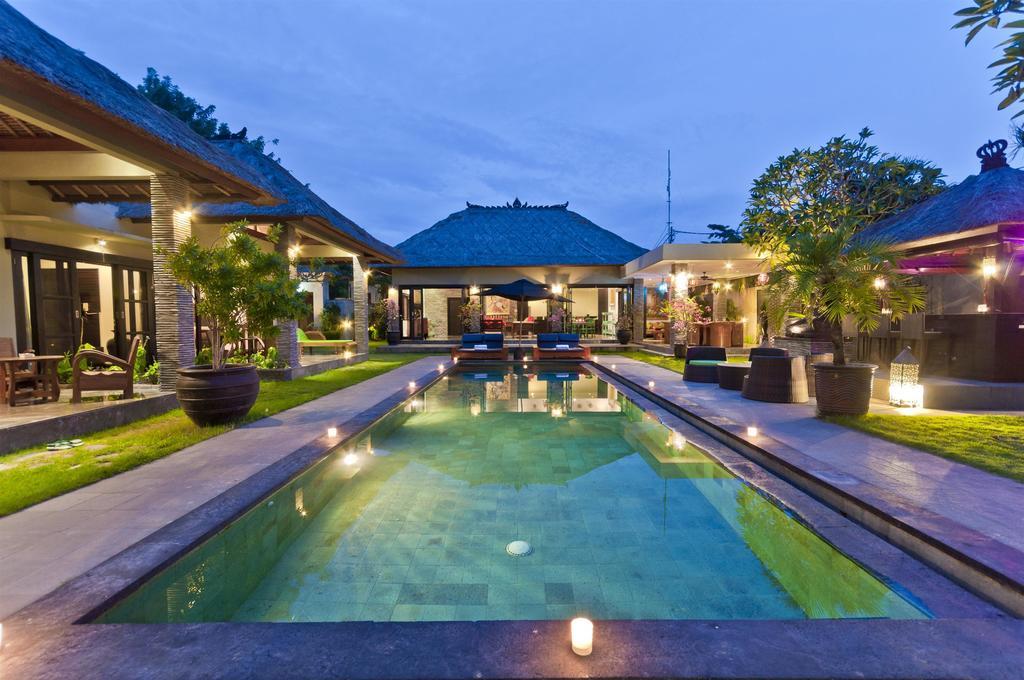 Mahkota *
