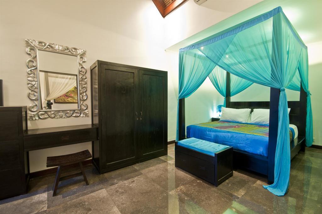 Villa Mahkota Seminyak (Bali)