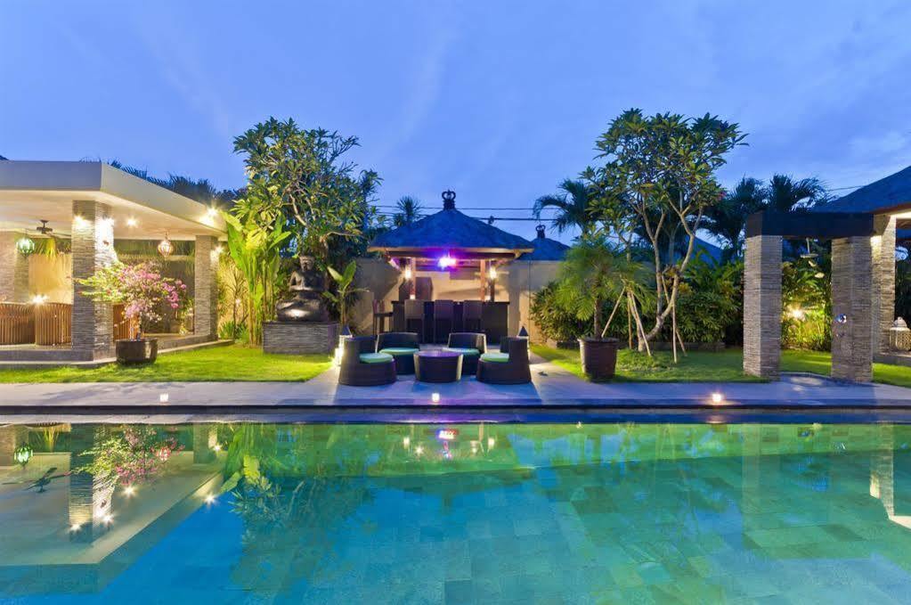 Villa Mahkota Seminyak (Bali)